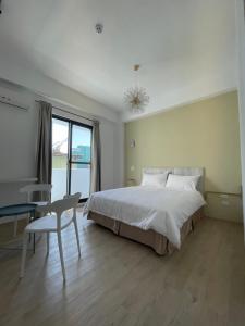Phòng Giường Đôi Có Ban Công (Double Room with Balcony)