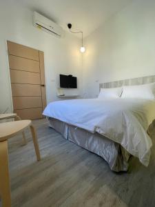 Phòng Giường Đôi Có Phòng Tắm Riêng (Double Room with Private Bathroom)