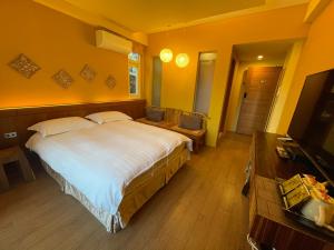 Double Room with Mountain View - B