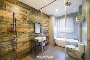 Suite Gia Đình Deluxe (Deluxe Family Suite)
