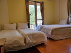 Phòng 4 Người (Quadruple Room)