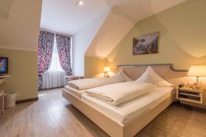 Family Room with Garden View room in Hotel am Schlosspark