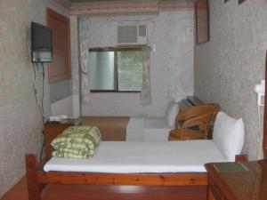 Phòng Nhỏ có 2 Giường đơn (Small Twin Room)