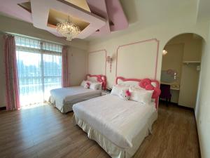 Phòng 4 Người Có Ban Công (Quadruple Room with Balcony)