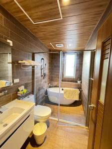 Phòng cho 3 người có Ban Công (Triple Room with Balcony)