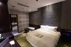 Phòng Premium giường đôi Không Có cửa sổ (Premium Double Room with No Window)