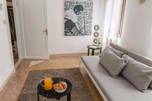Two-Bedroom Apartment room in Accademia Charm Apartments