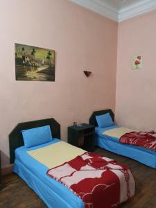 Double Room with Shared Bathroom room in African House Hostel