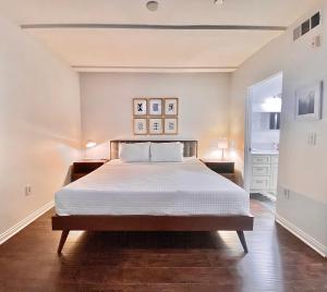 Three-Bedroom Suite room in Los Angeles Rentals