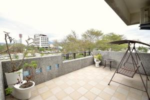 Phòng Giường Đôi Có Ban Công (Double Room with Balcony)