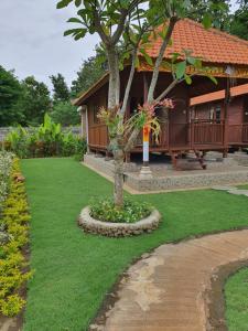Bungalow Deluxe Nhìn Ra Khu Vườn (Deluxe Bungalow with Garden View)
