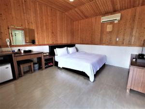 Phòng Giường Đôi Nhìn Ra Vườn (Double Room with Garden View)