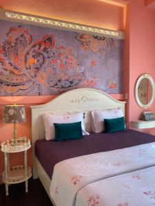 Phòng Có Giường Cỡ Queen Với Ban Công (Queen Room with Balcony)