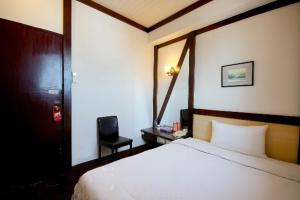 Phòng Đơn có Phòng tắm (Single Room with Bathroom)