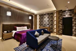Deluxe Double Room (Check-in after 18:00)