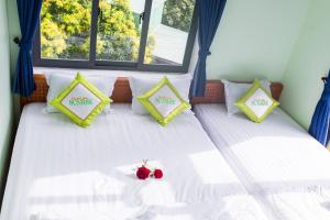Phòng 3 người có ban công (Triple Room with Balcony)