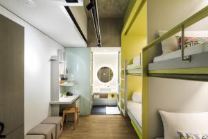 Phòng Bốn Người cho 2 Người - Cấm Hút Thuốc (Quadruple Room for 2 People - Non-Smoking)