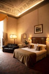 Deluxe Double Room with Balcony room in Hotel Palazzo Guadagni