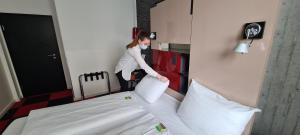 Comfort Single Room room in Hotel Cristall - Frankfurt City