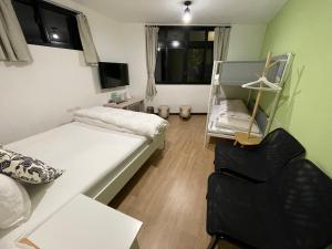 Phòng 4 người Nhìn ra cảnh Núi non (Quadruple Room with Mountain View)