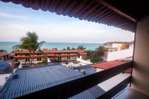 Apartment with Sea View room in Alimar Hotel