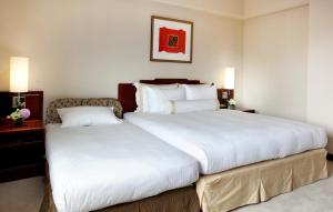 Phòng Deluxe có giường phụ (Deluxe Room with Extra Bed)
