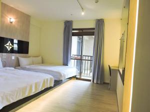 Phòng 4 Người Có Ban Công (Quadruple Room with Balcony)