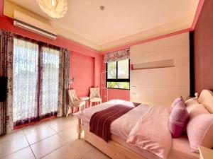 Phòng Giường Đôi Có Ban Công (Double Room with Balcony)