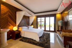 Biệt thự 3 phòng ngủ có hồ bơi riêng (Three-Bedroom Villa with Private Pool)