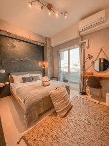 Phòng Giường Đôi Có Ban Công (Double Room with Balcony)