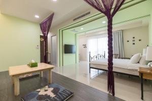 Phòng Có Giường Cỡ Queen Với Ban Công (Queen Room with Balcony)