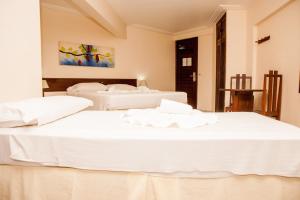 Standard Triple Room room in Pizzato Praia Hotel