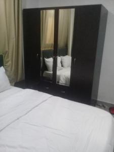 Two-Bedroom Apartment room in فندق رهف دلال