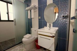 Căn Hộ 2 Phòng Ngủ (Two-Bedroom Apartment)