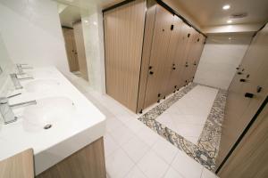 Phòng Giường Đôi với Phòng tắm Chung (Chỉ dành cho Khách nữ) (Double Room with Shared Bathroom (Female only))