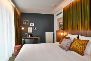 Deluxe Double Room room in The Pantone Hotel Brussels