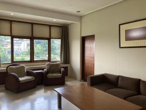 Family 2 Bed Room Connecting