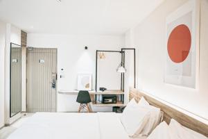 Phòng Đôi Cao Cấp (Superior Double Room)