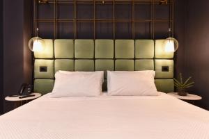 Comfort Double or Twin Room with Canal View room in Hotel Maison Ducal