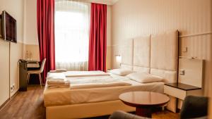 Standard Twin or  Double Room room in Hotel Prens Berlin