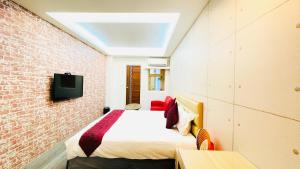 Phòng Deluxe Giường Đôi Có Bồn Tắm (Deluxe Double Room with Bath)