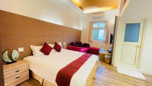 Phòng gia đình có phòng tắm (Family Room with Bathroom)