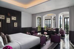Suite Thủ Tướng Hướng Vườn (Premier Garden Suite)