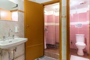 Triple Room with Shared Bathroom room in Sparta Team Hotel
