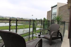Phòng Bốn Người có Ban Công (Quad Room with Balcony)