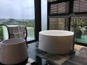 Phòng Loại Sang Giường Đôi (Deluxe Double Room)