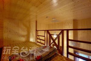 Duplex Room (4 Adults)