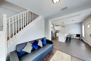 Five-Bedroom House room in Tampa Heights - 2-Unit Getaway - Double Lot Duplex
