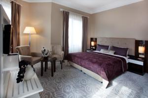 Deluxe Family Room room in City Center Istanbul Taksim Hotel