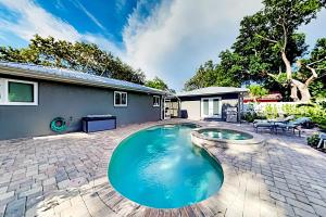 Casa Sull'Oro - Heated Pool, Spa, Close to Beaches home in Sarasota